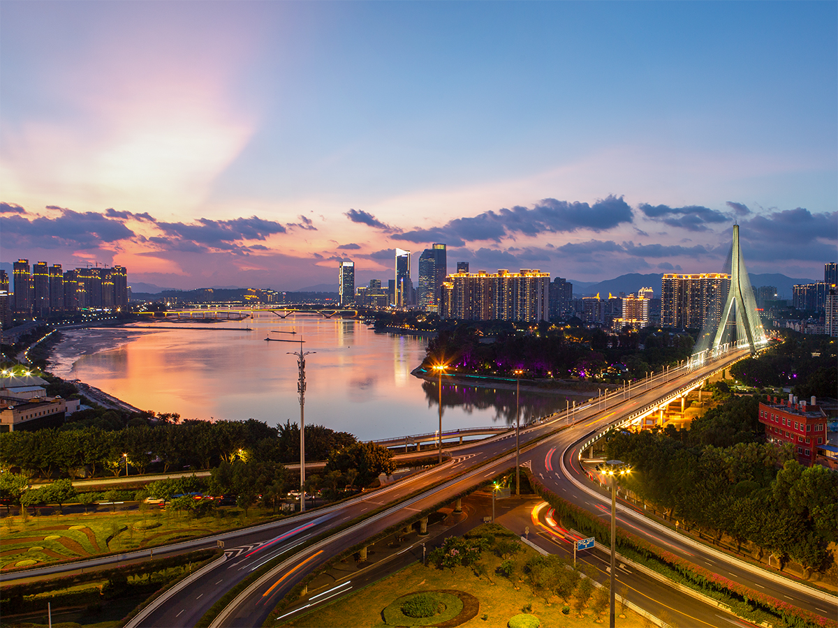 Bridge中自动拼接全景图像